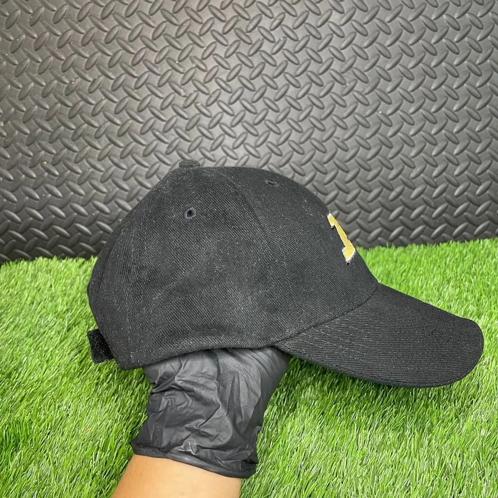 Vintage Purdue University Boilermakers Black Hat Baseball Football, Basketball‎